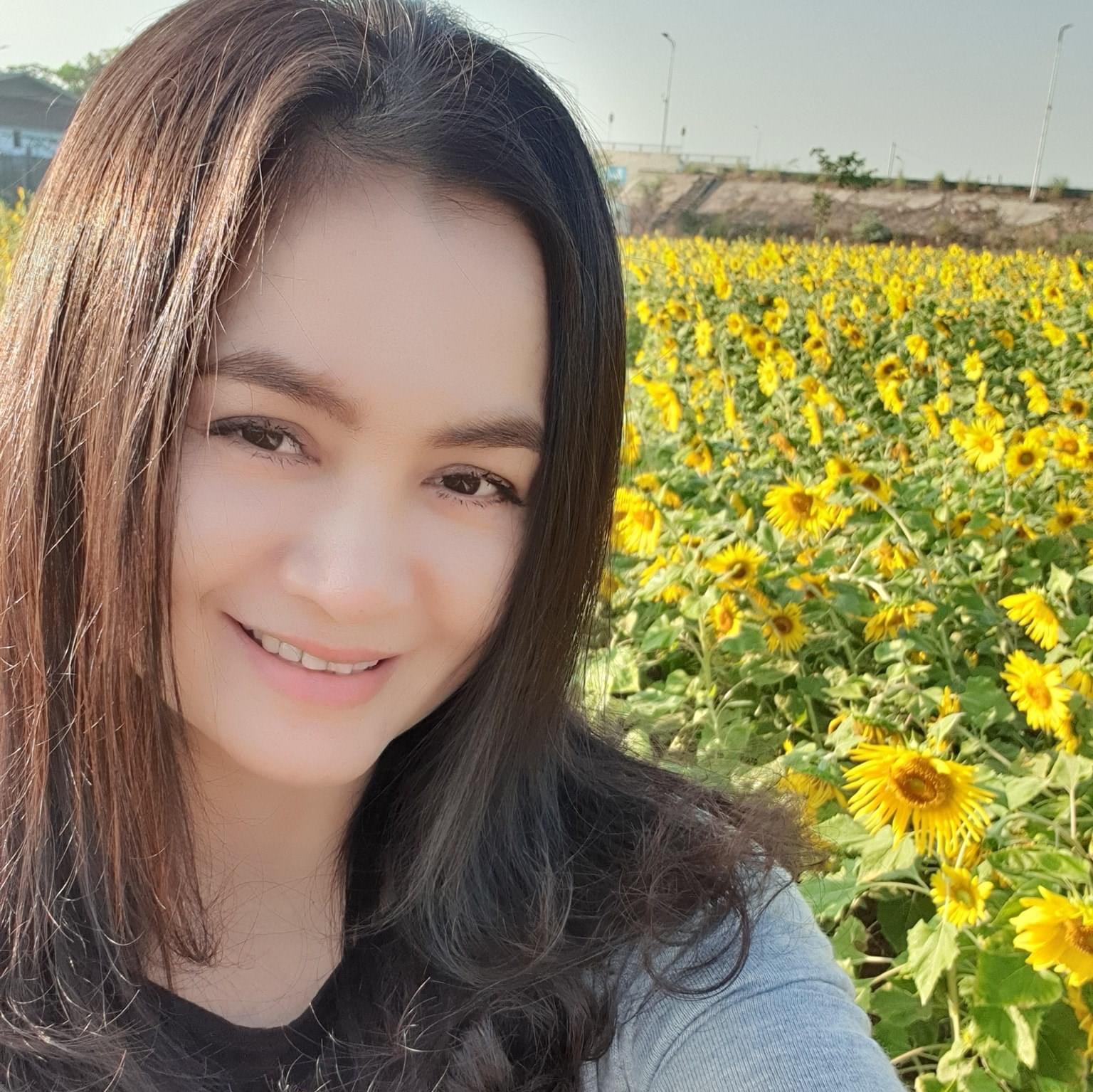 Is Brittany White'S Facebook Account Fake? - bf1u72o