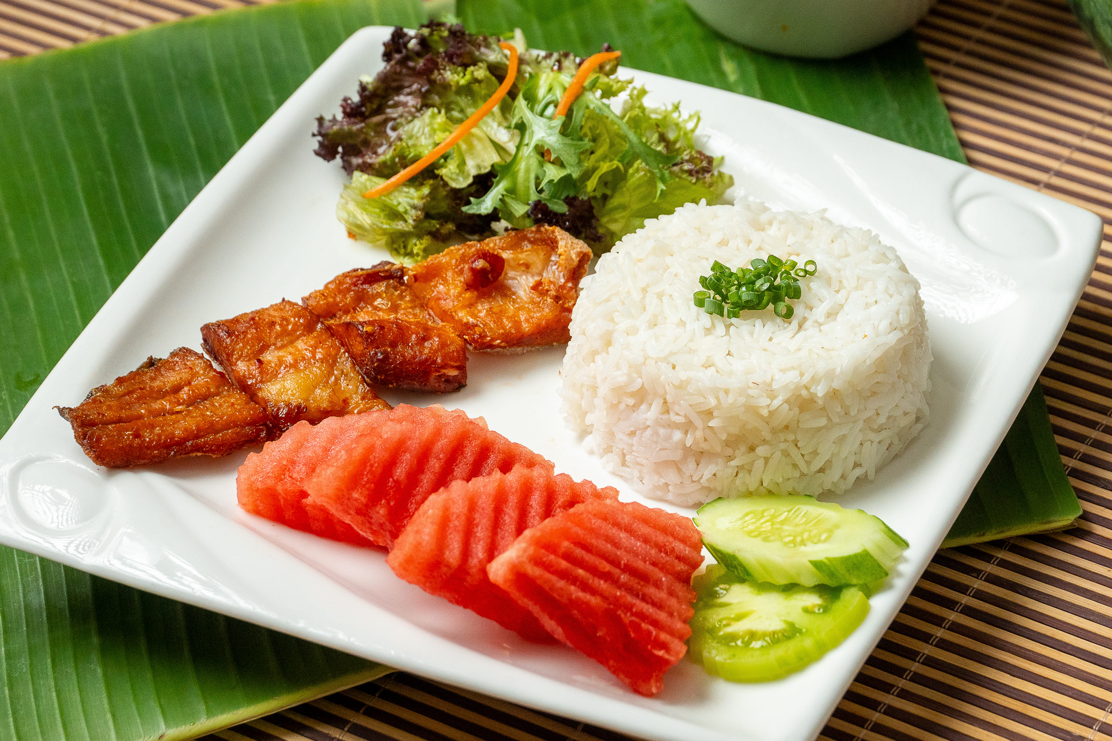 FRIED KAE FISH WITH STEAMED RICE