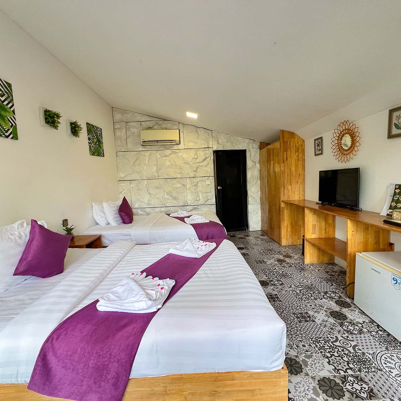 Superior Twin Room