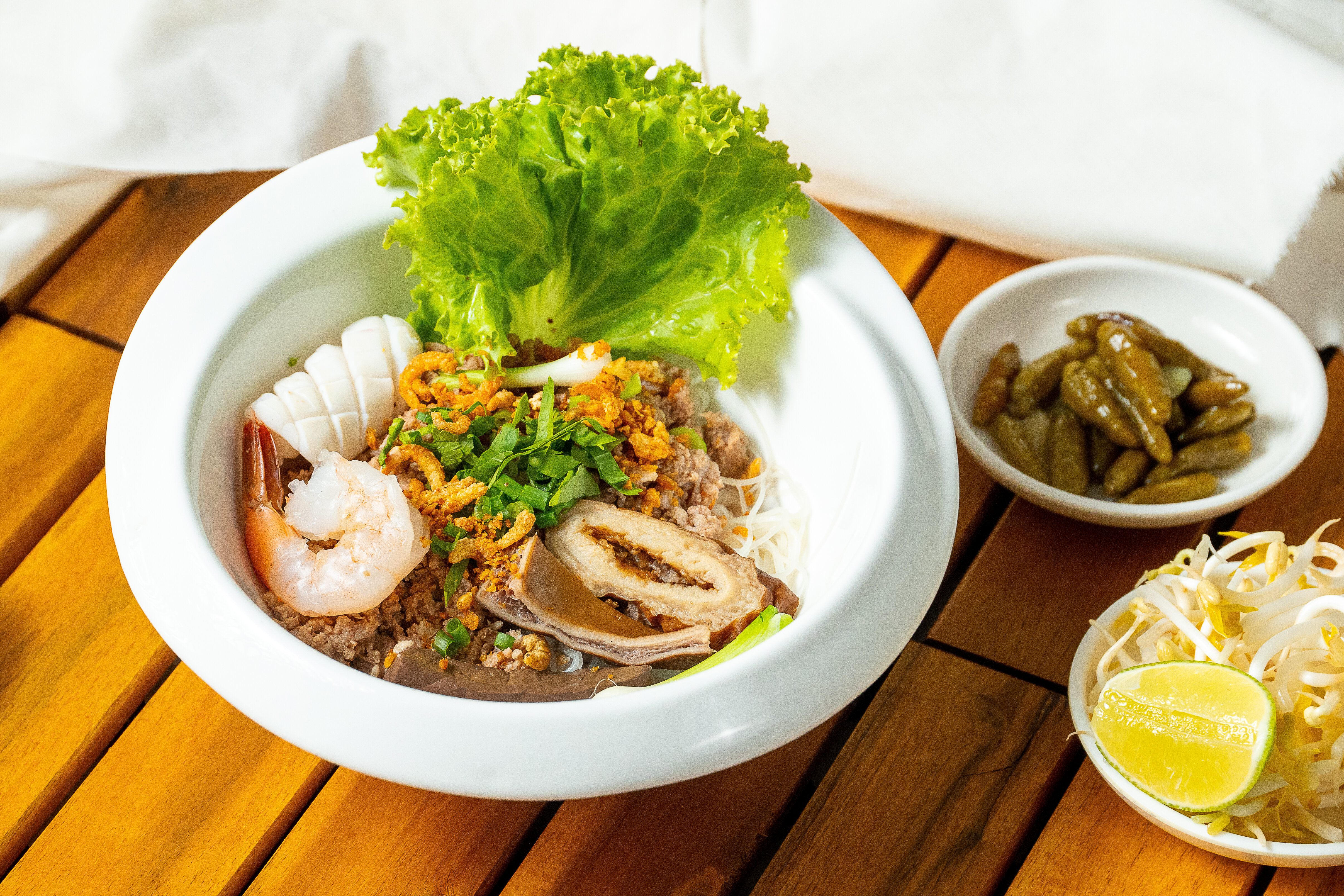 SPECIAL MINCED PORK WITH CHINESE NOODLE SOUP