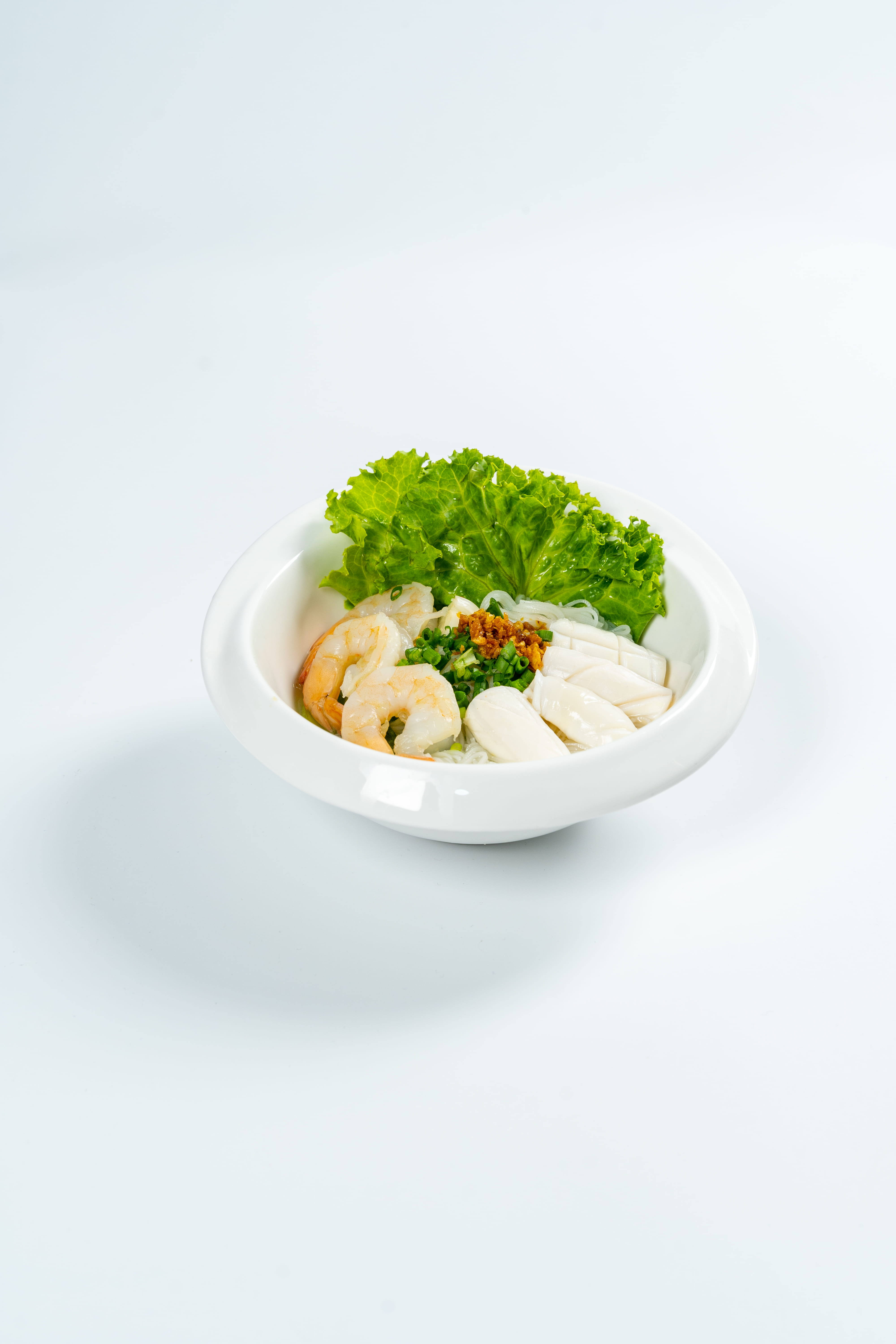 SEAFOOD WITH CHINESE NOODLE SOUP