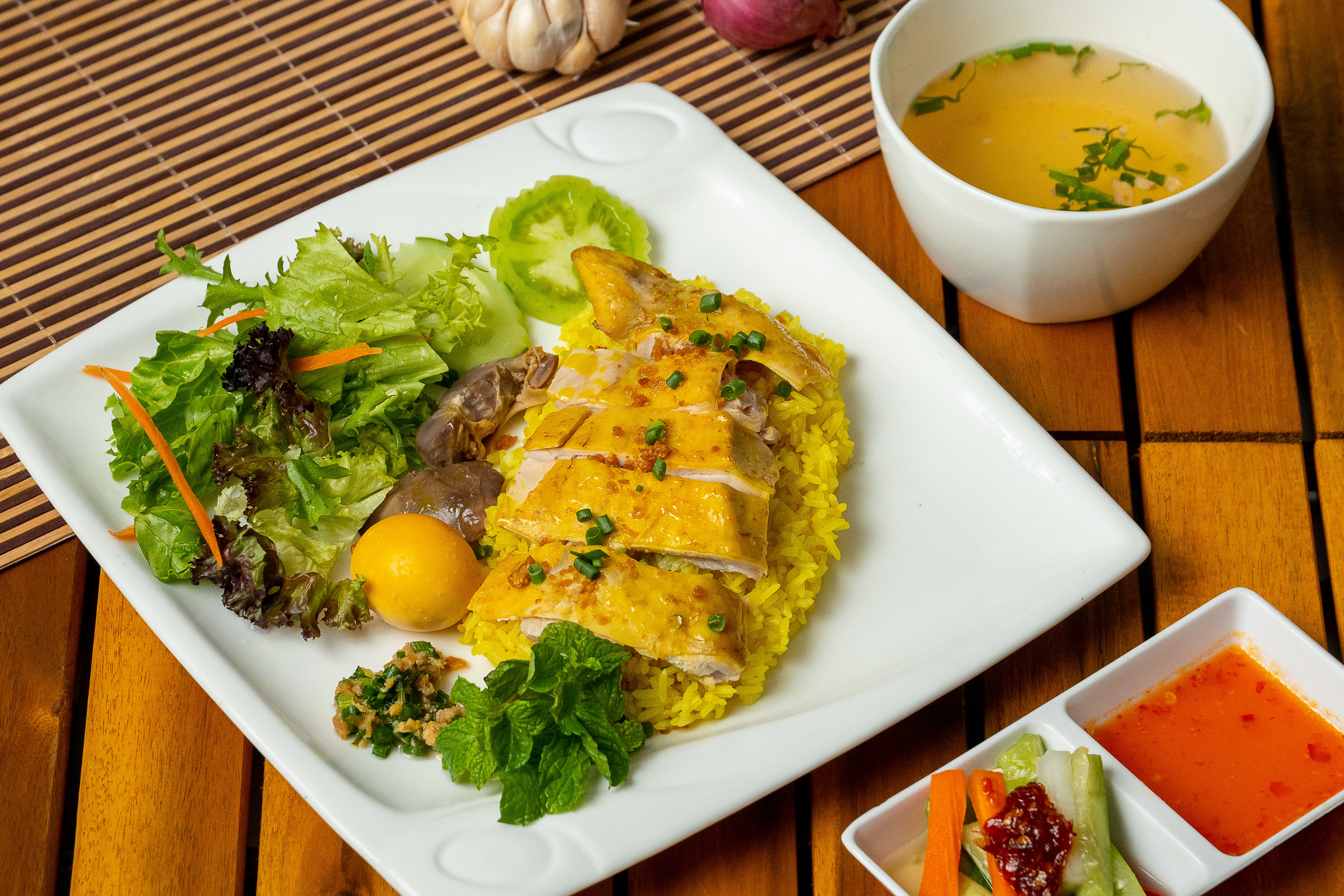 HAINANESE CHICKEN RICE