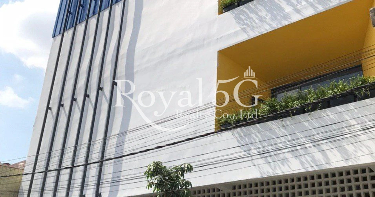 Building central For Rent Kirirom street Phnom Penh