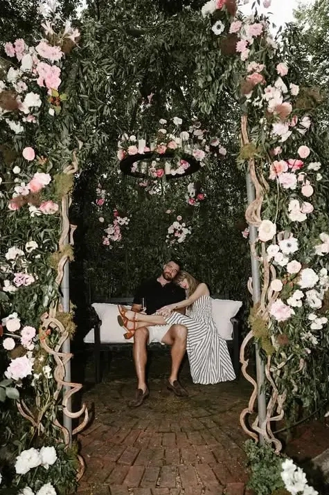  Taylor Swift និង Travis Kelce 