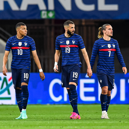 ខ្សែប្រយុទ្ធ Kylian Mbappe, Karim Benzema និង Antoine Griezmann&nbsp;
