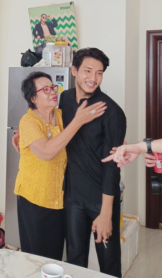 Photo Credit : Kyu Kyu's Facebook Acc 