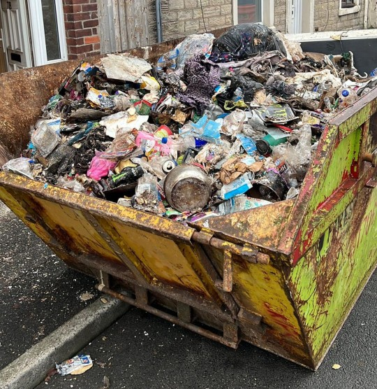 ទិដ្ឋភាពក្នុងផ្ទះ