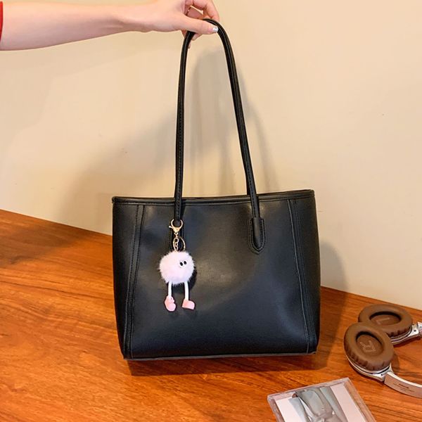 Casual Commuter Large Capacity Tote Bag Autumn New Fashionable Simple  Shoulder Bag Retro Personalized Handbag