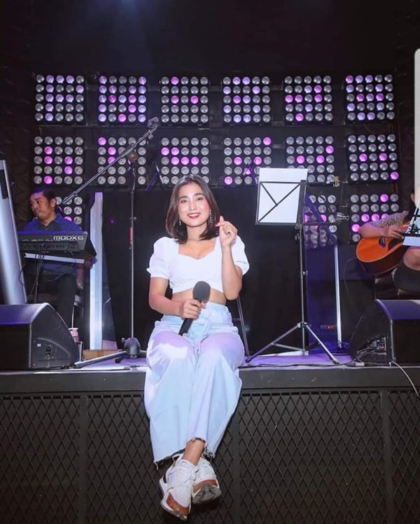 Photo Crd - ဝတ်ရည်မိုး Facebook account