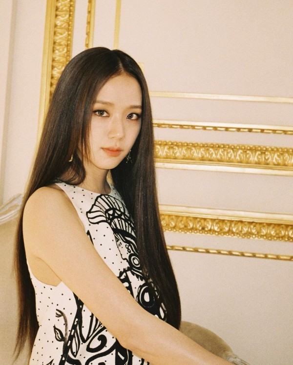 Jisoo 