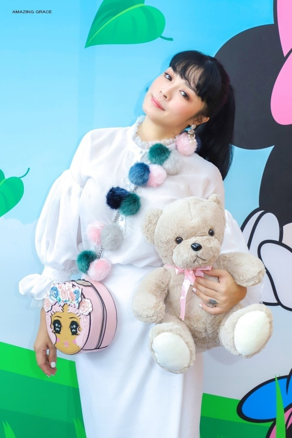 Photo Crd - AMAZING GRACE