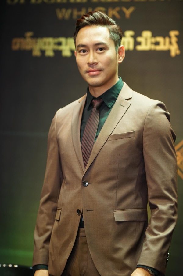Photo Crd - Actor 99 Facebook account