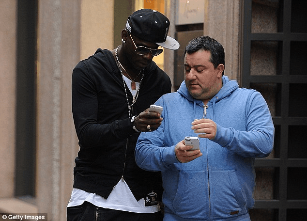  ខ្សែបម្រើ Paul Pogba និងលោក Mino Raiola