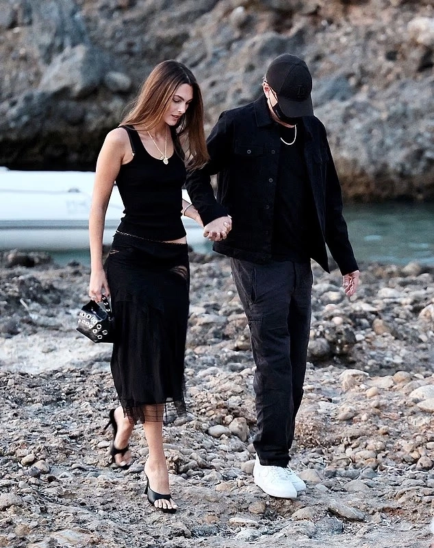 Leonardo DiCaprio និង Vittoria Ceretti