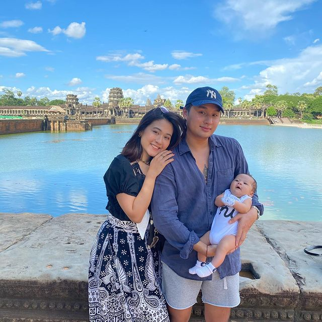 អ្នកនាង ពេជ្រ សូលីកា ស្វាមី និង កូនប្រុស