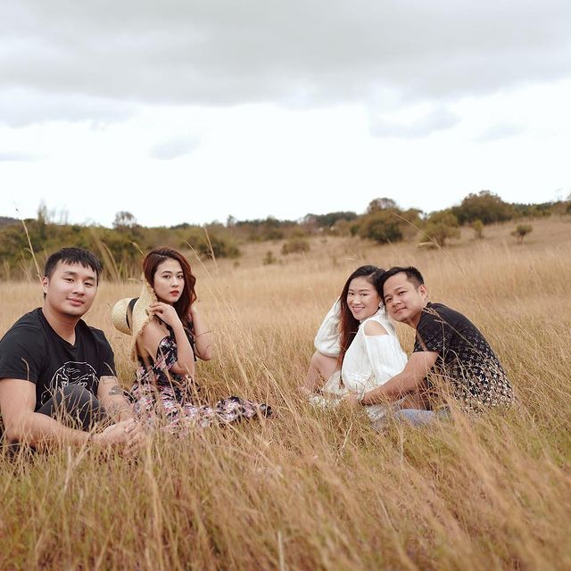 អ្នកនាង ពេជ្រ សូលីកា និង ស្វាមី 