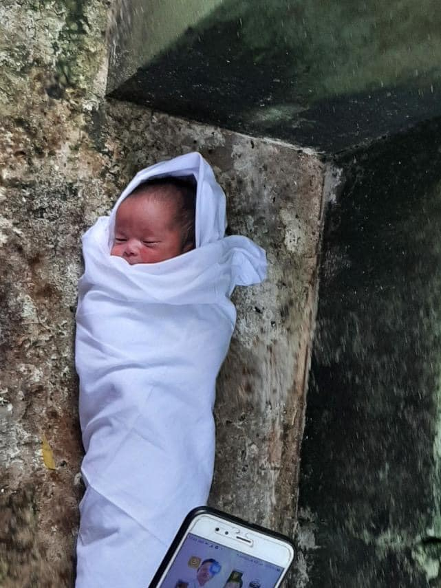 Photo - Khine Hnin Wai's Facebook