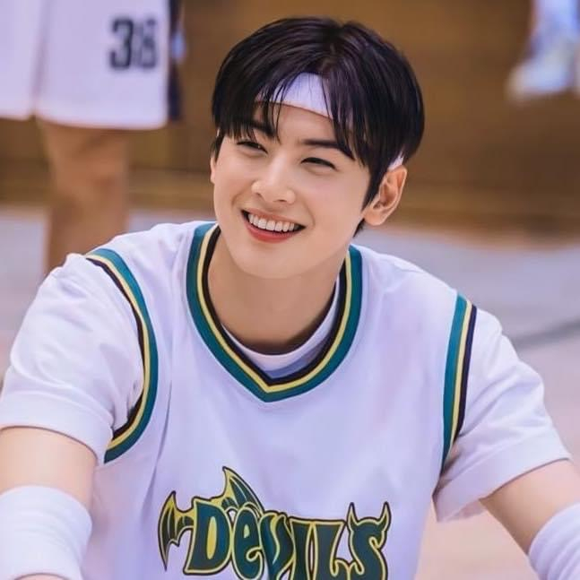 Photo Credit: Cha Eun Woo Fans