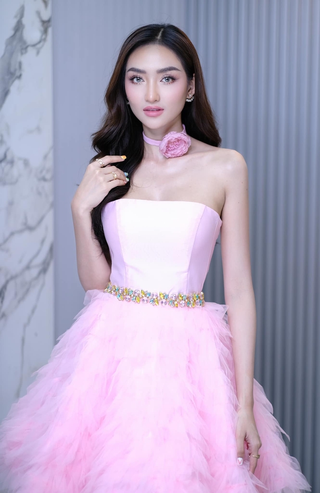 ពេជ្រ វត្តីសារ៉ាវឌ្ឍី