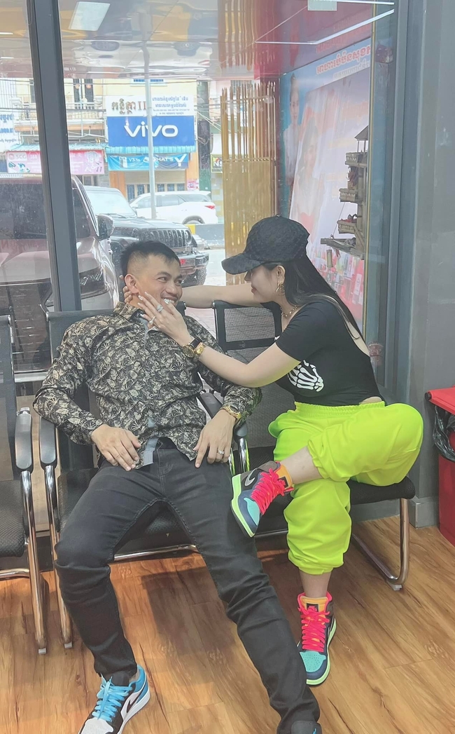 ពូចក់និង ភរិយា