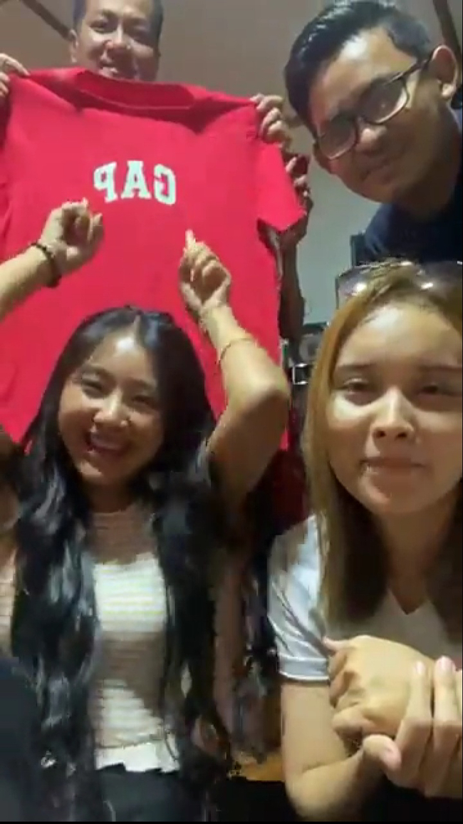 Photo Credit-May Kabyar's FB Page