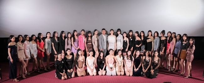 រូបភាពបេក្ខនារី Miss Teen International Cambodia គណៈកម្មការ