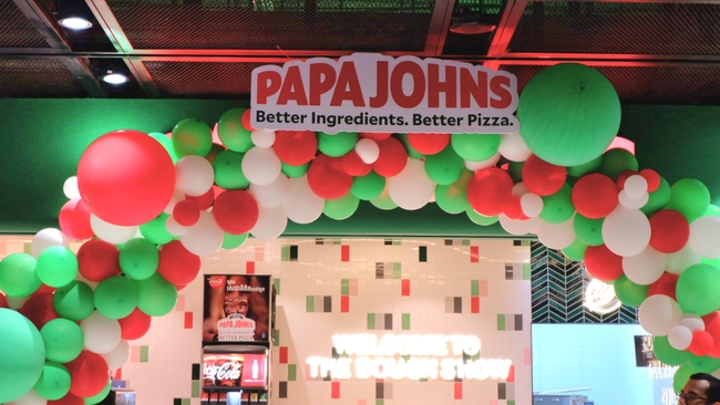 រូបភាព ការបើកសម្ពោធ Pizza Papa Johns Cambodia សាខា The Bridge