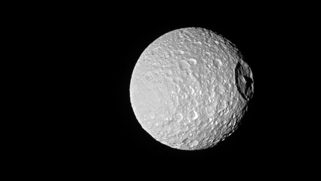 ព្រះចន្ទ Mimas របស់ភពសៅរ៍