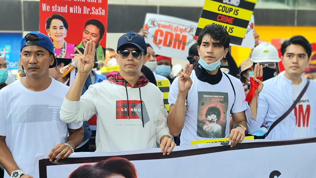 Photo Credit - Nyi Nanda's Fb Acc