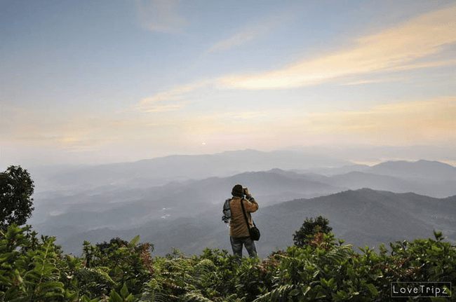 កំពូលភ្នំ Doi Mon Angket