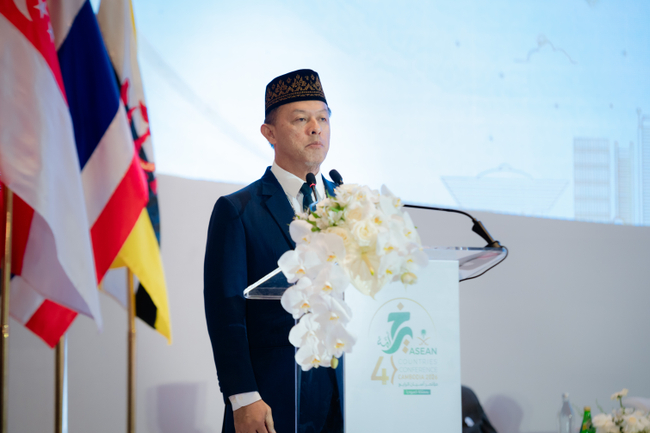 រូបភាពលោក H.E ABDURAHIM SABUDDIN