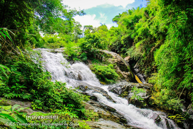 ទឹកធ្លាក់ជ្រាវ