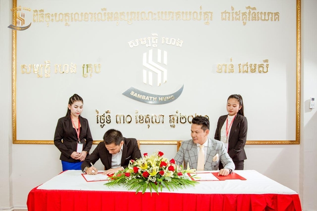 &nbsp; លោក&nbsp;ខាន់ ជេមស៍