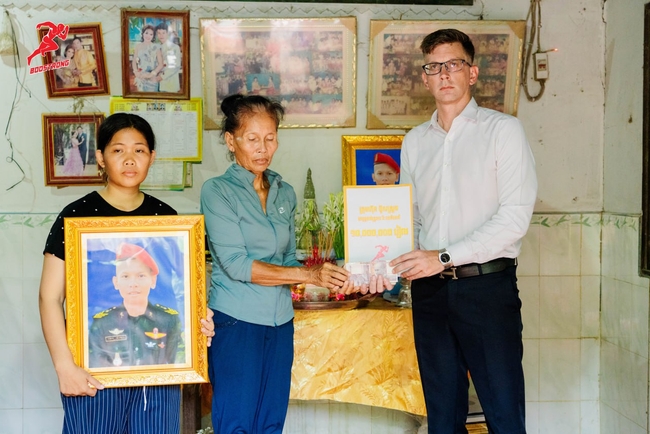 រូបភាព