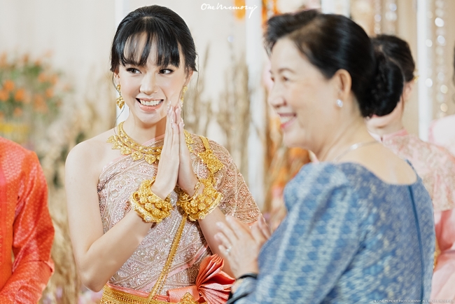 លីកា និងស្វាមី