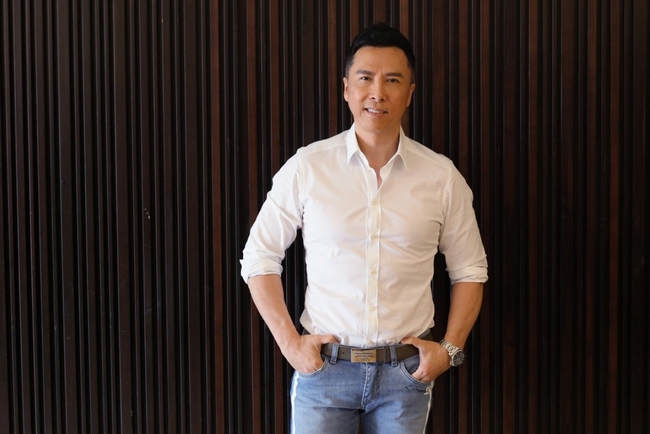 Donnie Yenហៅថា កុំកុំ 