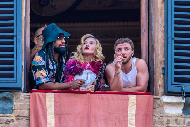 Madonna និង Akeem Morris ព្រមទាំងកូនប្រុស