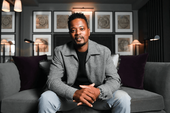  លោក Patrice Evra 