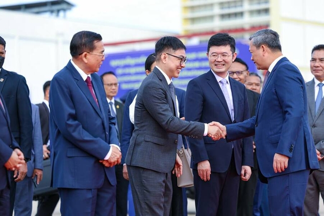 https://s9.kh1.co/__image/w=650,h=434,q=100/fc/fc8eca13e0413bfdf11f1469335dcdd3d2795643.jpeg
