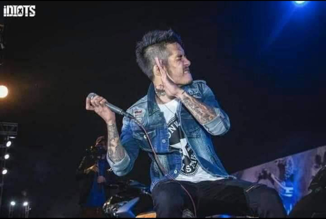 Photo Credit From Raymond Idiots