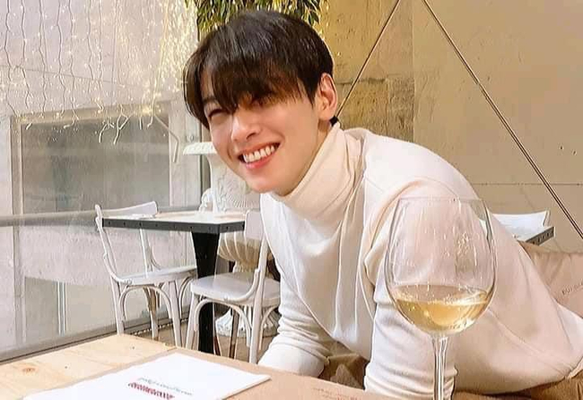 Photo Credit: Cha Eun Woo Fans
