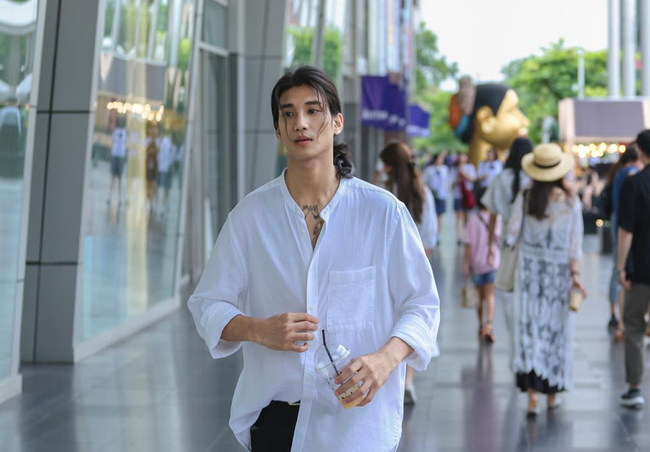 Photo Credit: Paing Takhon's Fb Acc 