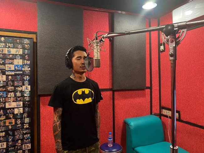 Photo Credit From Raymond Idiots