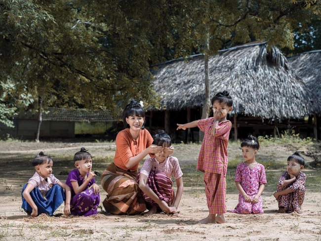 Aye Thaung's Facebook