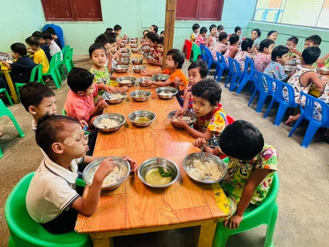 Photo Credit:YGW ပရဟိတမိဘမဲ့ကျောင်း Fb page