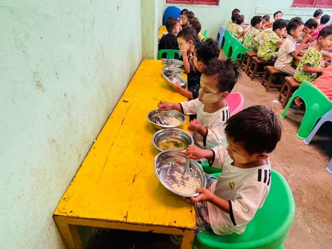 Photo Credit:YGW ပရဟိတမိဘမဲ့ကျောင်း Fb page