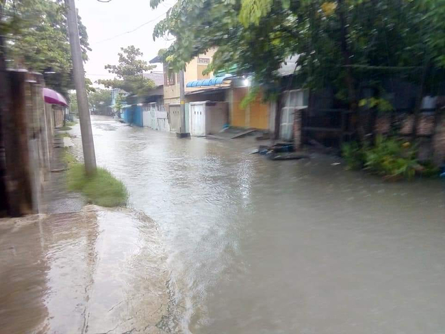 Photo Credit From ရွှေဘိုဆုံမှတ်