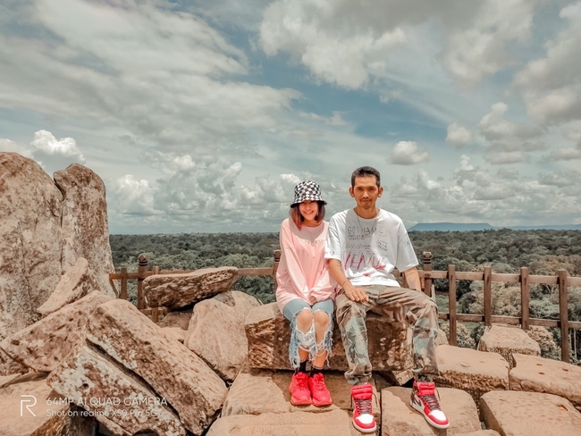 ទេព បូព្រឹក្ស  និង ជី ដេវីត