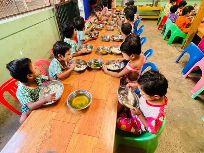 Photo Credit:YGW ပရဟိတမိဘမဲ့ကျောင်း Fb page