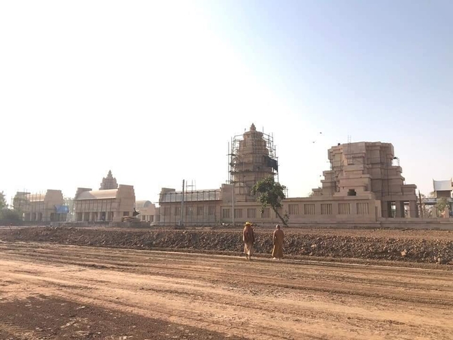  ប្រាសាទនៅថៃកំពុងសាងសង់